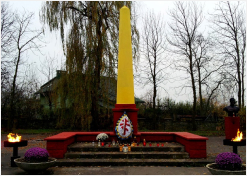 Монумент советским летчикам