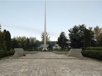 Монумент советским летчикам