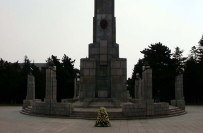 13-метровая фигура, памятник «Воину-освободителю» весом в 72 тонны