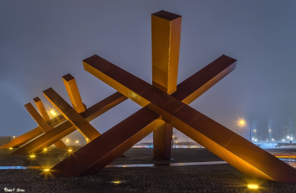 Монумент «Ежи»Москвой