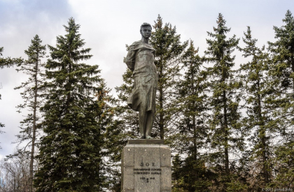 Памятник Зое Космодемьянской на Минском шоссе