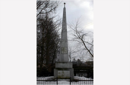 Памятник погибшим воинам в годы войны