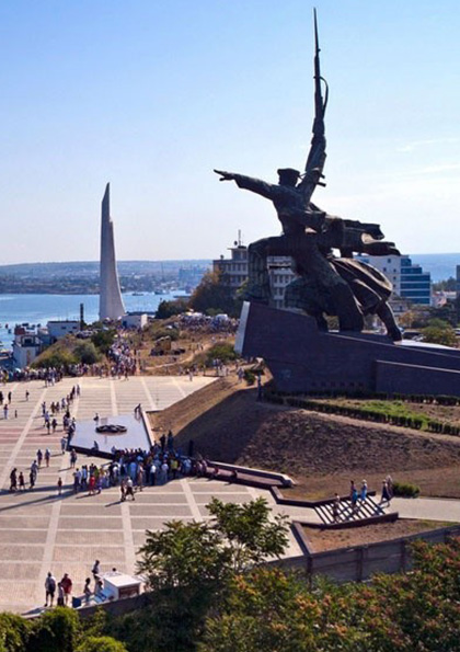 Памятник Солдату и Матросу