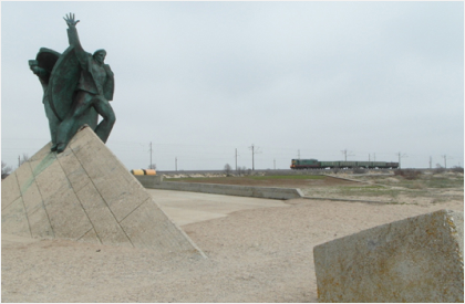 Памятник морским пехотинцам — участникам Евпаторийского десанта