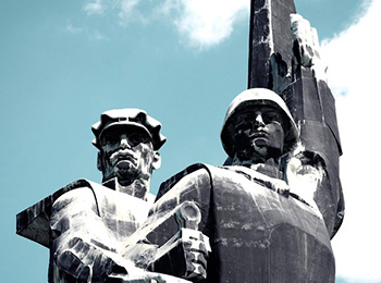 Памятник «Твоим освободителям, Донбасс»