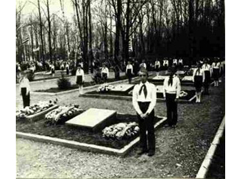 Смоленская обл., г. Ельня, центр гор. Сквер