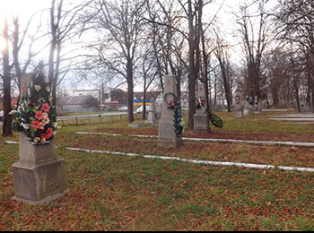 г. Умань, ул. Ленинской Искры, Ново-Мещанское кладбище (11 братских однотипных могил)
