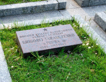 Могила Героя Советского Союза Таранченко Г.П. (г. Лодзь)